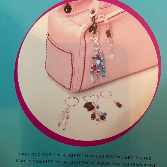 Beaded keychain kit - Picture 4 of 4